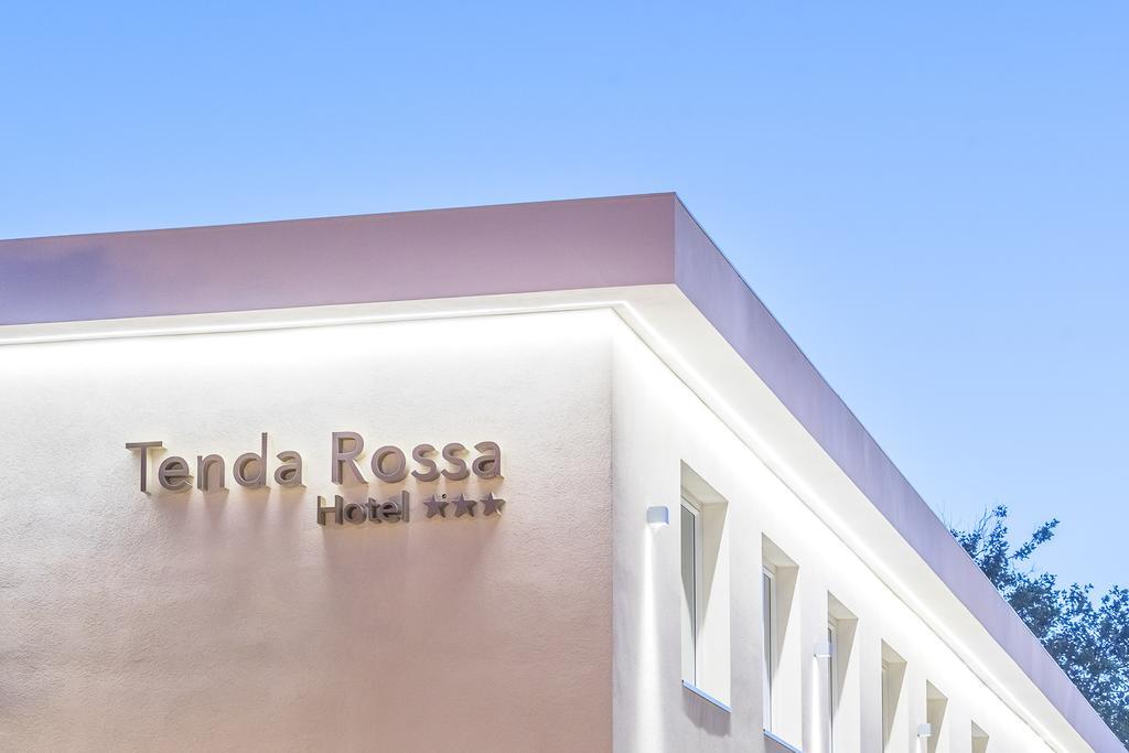 Hotel Tenda Rossa マリーナ・ディ・カッラーラ エクステリア 写真